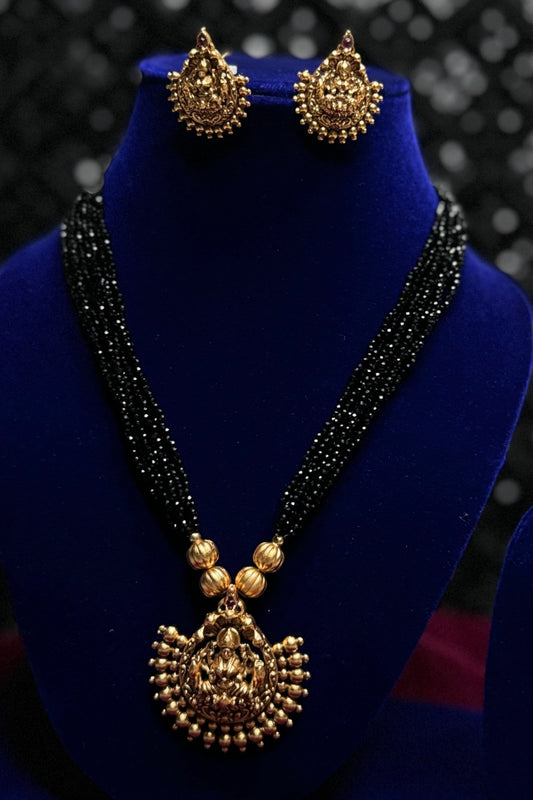 Beads Neckpieces With Earrings