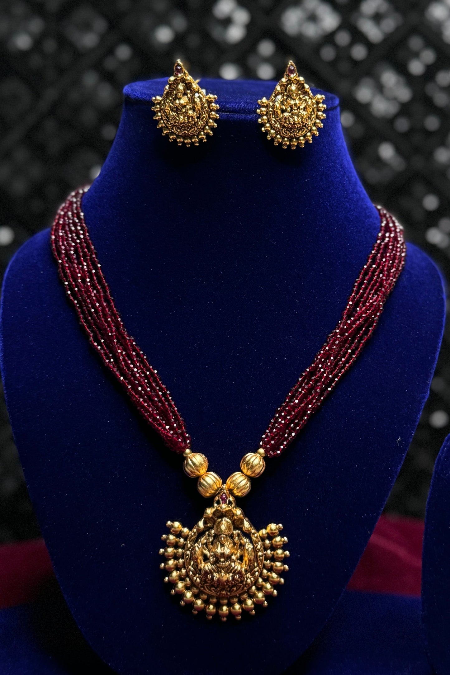 Beads Neckpiece With Earrings