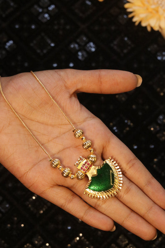 PALAKKA PENDANT NECKPIECE